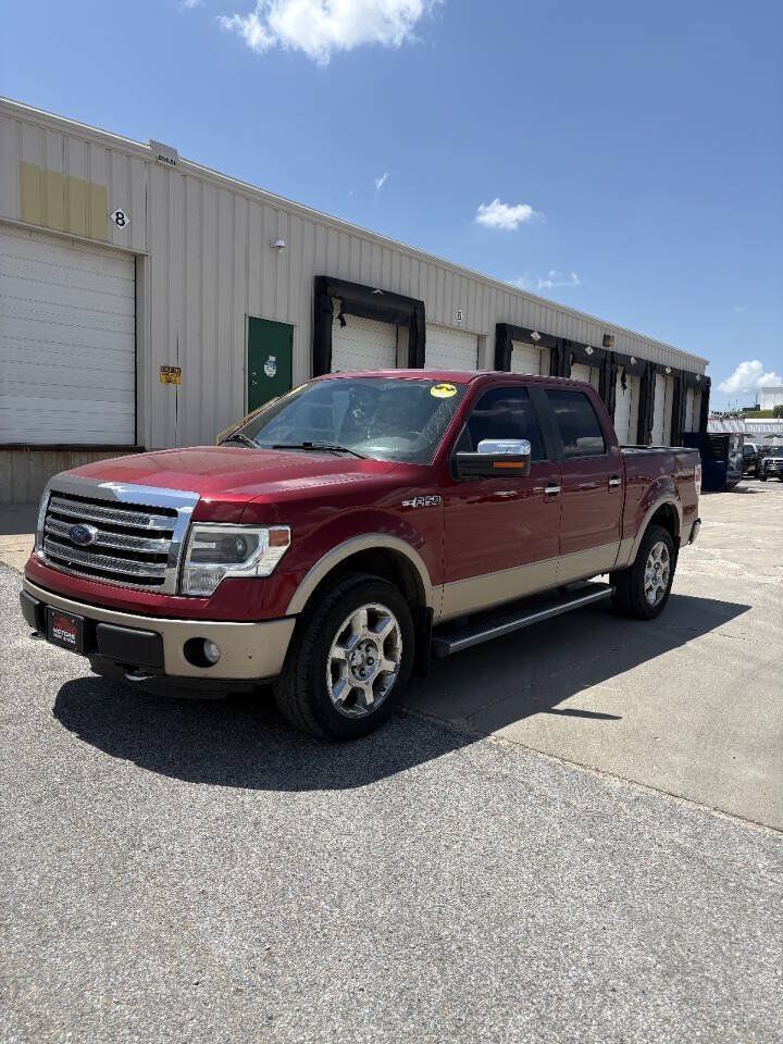 Used 2014 Ford F150 Lariat w/ Equipment Group 502A Luxury AWD/4WD image 3