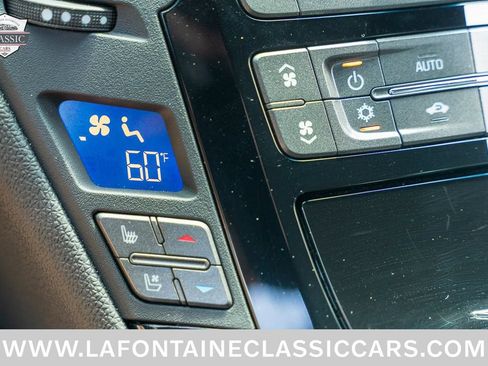 Used 2015 Cadillac CTS V RWD image 92
