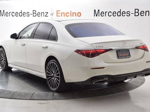 Used 2023 Mercedes-Benz S 580 4MATIC Sedan image 4
