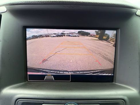 Used 2022 GMC Terrain SLE w/ Driver Convenience Package FWD image 13