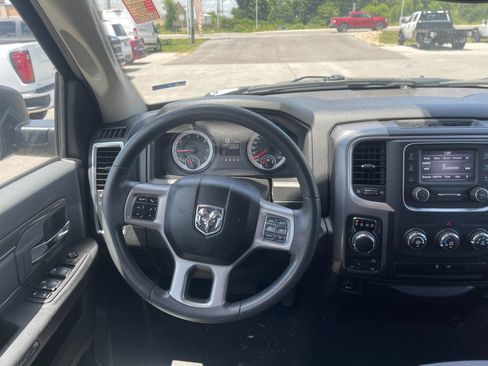 Used 2023 RAM 1500 Classic SLT AWD/4WD image 16