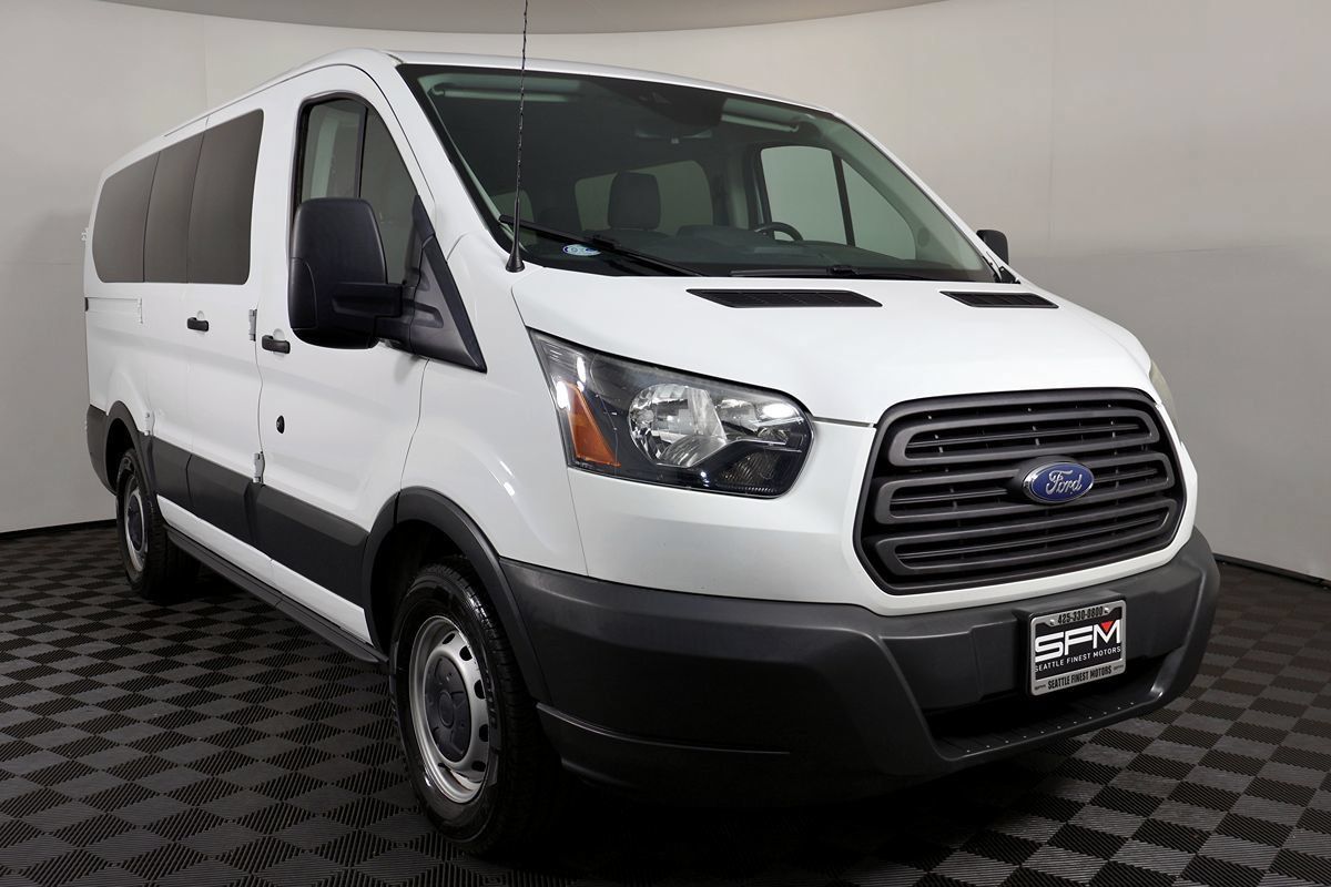Used 2017 Ford Transit 150 XL RWD image 5