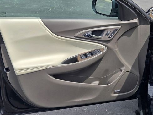 Used 2024 Chevrolet Malibu LT image 18