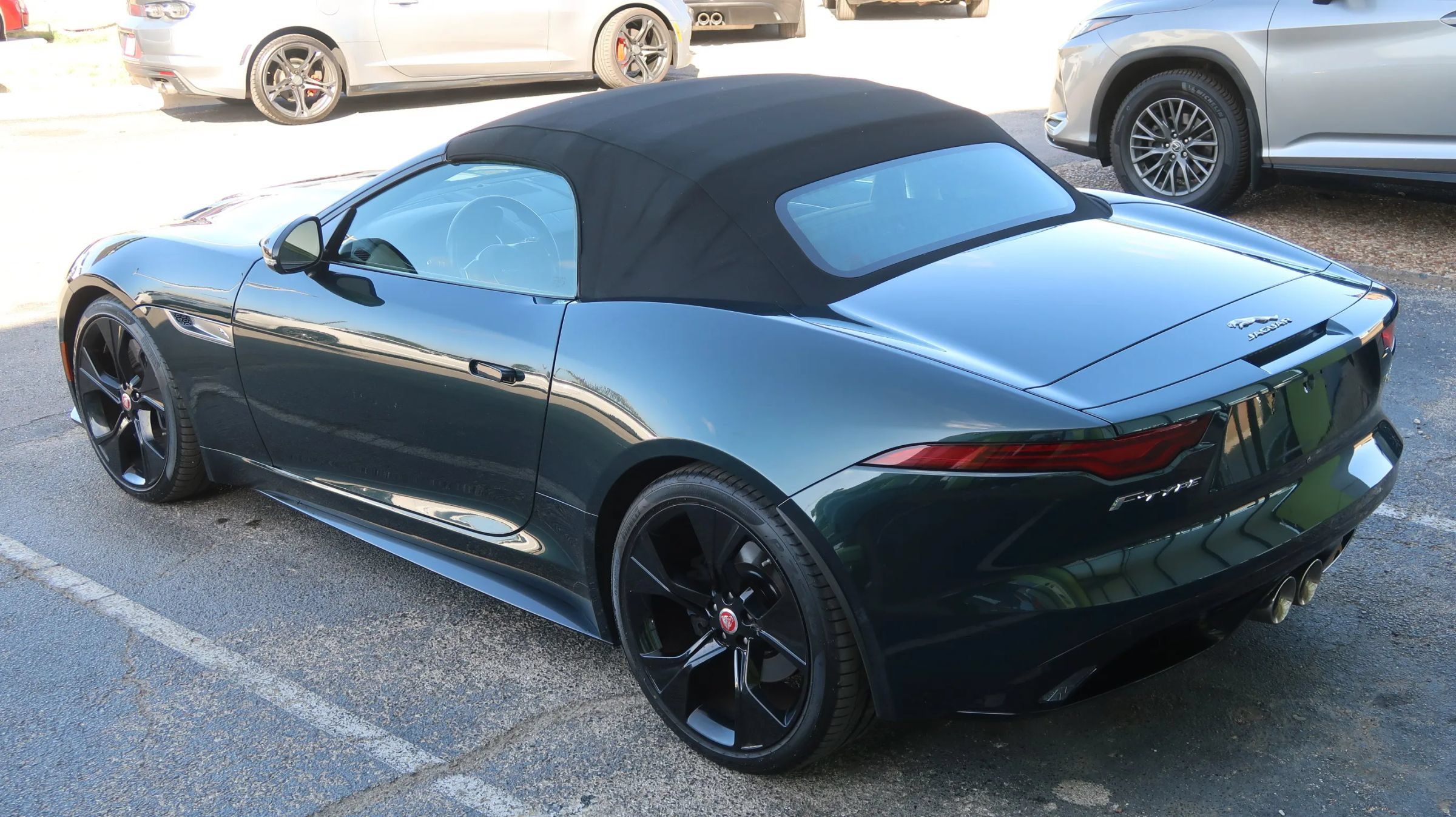 Used 2021 Jaguar F-TYPE R-Dynamic AWD/4WD image 12
