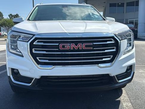 Used 2023 GMC Terrain SLT AWD/4WD image 2