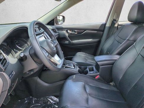 Used 2020 Nissan Rogue SL FWD image 15