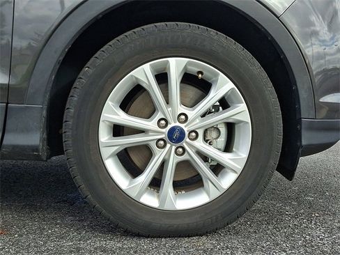 Used 2019 Ford Escape SE image 8