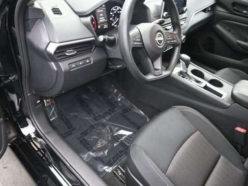 Certified 2025 Nissan Altima 2.5 S image 15