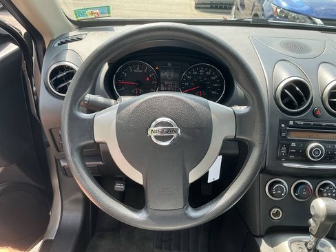 Used 2015 Nissan Rogue S AWD/4WD image 18