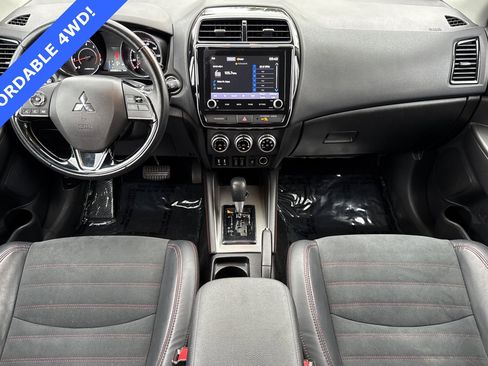 Used 2022 Mitsubishi Outlander Sport SE image 13