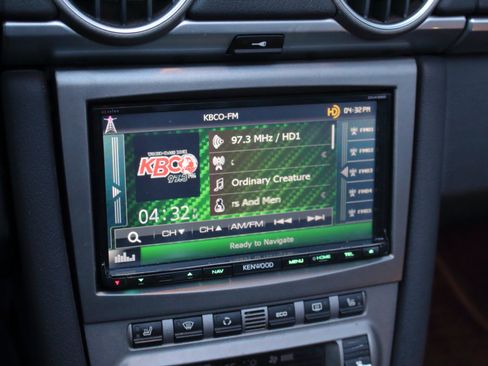 Used 2005 Porsche Boxster S image 48