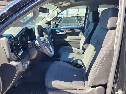 New 2026 GMC Sierra 1500 Elevation image 17