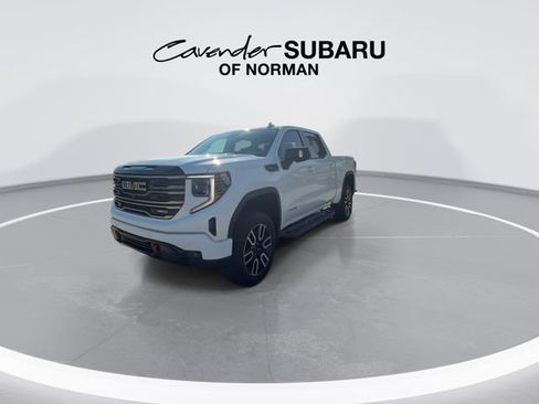 Used 2025 GMC Sierra 1500 AT4 w/ AT4 Premium Package AWD/4WD image 5