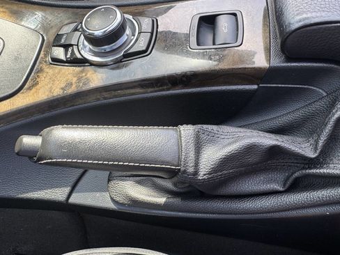 Used 2010 BMW 328i Convertible image 52