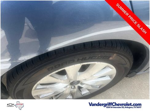 Used 2016 Subaru Legacy 2.5i Premium AWD/4WD image 10