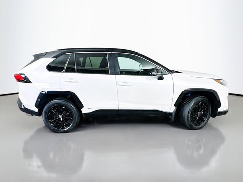 Used 2022 Toyota RAV4 XSE AWD/4WD image 8