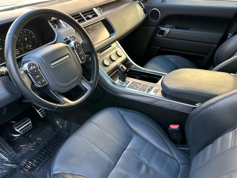 Used 2017 Land Rover Range Rover Sport HSE Dynamic image 9