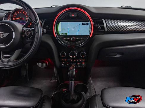 Used 2018 MINI Cooper S FWD image 11