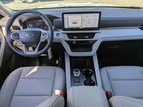 New 2026 Ford Explorer Active w/ Active Comfort Package image 18
