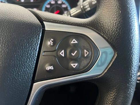 Used 2020 Chevrolet Traverse LS FWD image 59