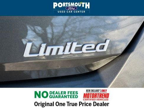 Used 2024 Hyundai Elantra Limited image 21