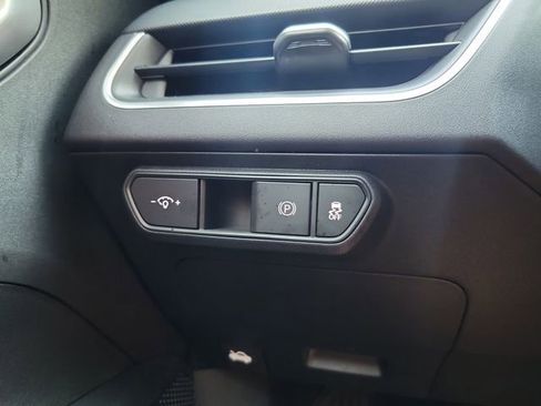 New 2026 Kia K4 LXS image 25