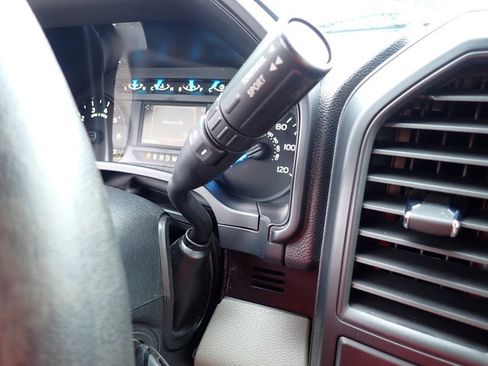 Used 2017 Ford F150 XL w/ Equipment Group 101A Mid AWD/4WD image 25
