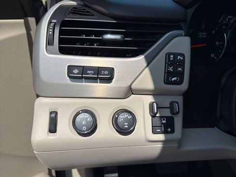Used 2019 GMC Yukon XL Denali w/ Denali Ultimate Package image 20