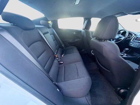 Used 2025 Chevrolet Malibu LT FWD image 26