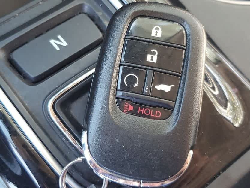 Used 2025 Honda Pilot Touring image 21