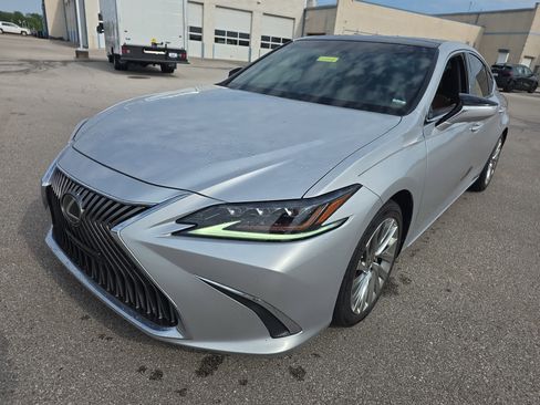 Used 2019 Lexus ES 350 Ultra Luxury FWD image 7
