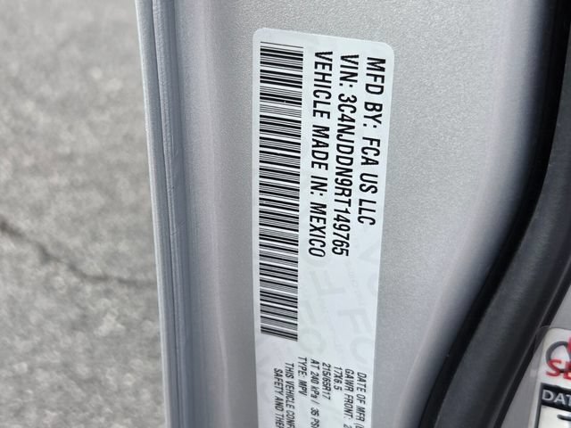 Used 2024 Jeep Compass Trailhawk AWD/4WD image 34