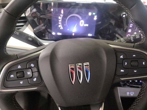 Used 2025 Buick Encore GX Avenir w/ Avenir Technology Package image 16