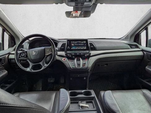 Used 2018 Honda Odyssey Touring image 14