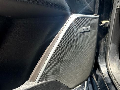 Used 2019 Cadillac Escalade 2WD image 8