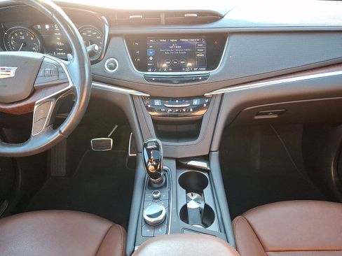 Certified 2023 Cadillac XT5 Sportv w/ Technology Package image 19