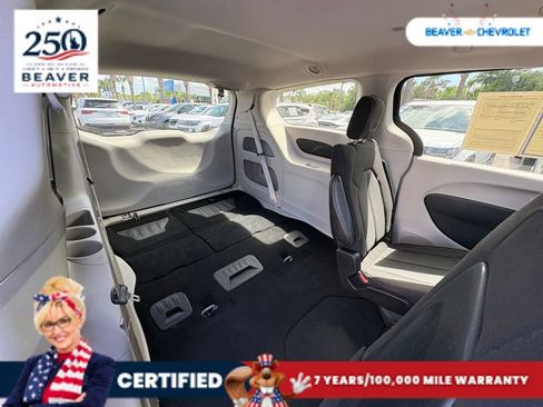 Used 2023 Chrysler Voyager LX FWD image 25