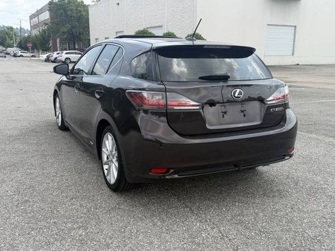 Used 2013 Lexus CT 200h FWD image 25