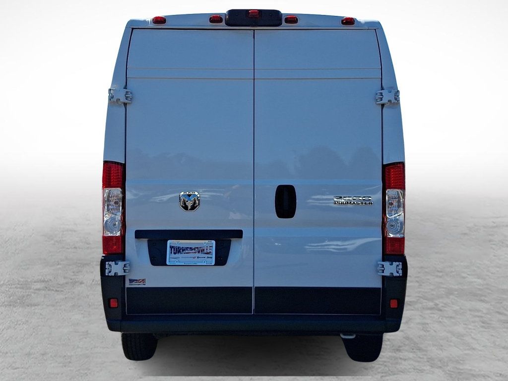 Used 2025 RAM ProMaster 2500 w/ Convenience Group FWD image 4