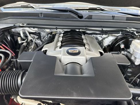 Used 2018 Cadillac Escalade Luxury AWD/4WD image 58
