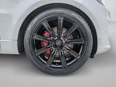 Used 2020 Land Rover Range Rover Sport HST image 24