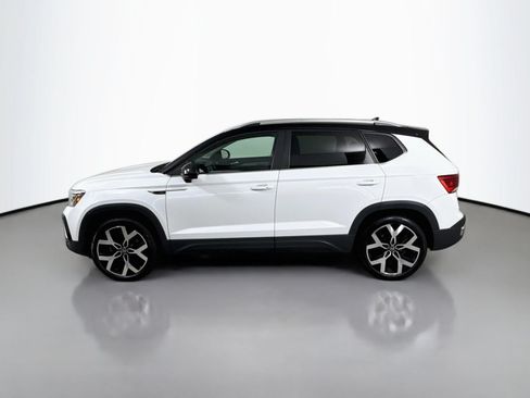 Certified 2023 Volkswagen Taos SEL AWD/4WD image 2