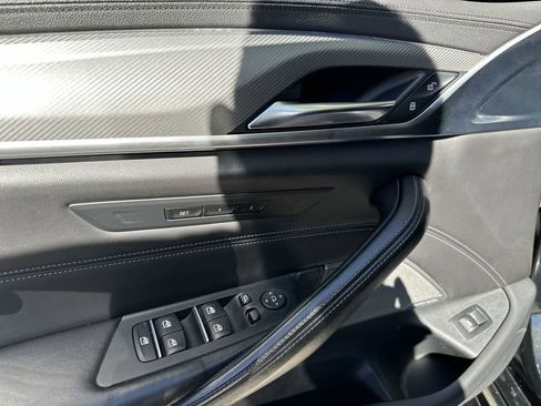 Used 2019 BMW M5 image 18