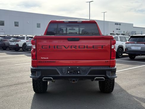 Used 2021 Chevrolet Silverado 1500 LT Trail Boss w/ Convenience Package II AWD/4WD image 10