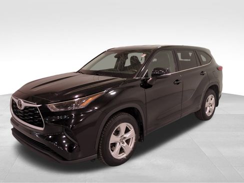 Used 2022 Toyota Highlander L image 7