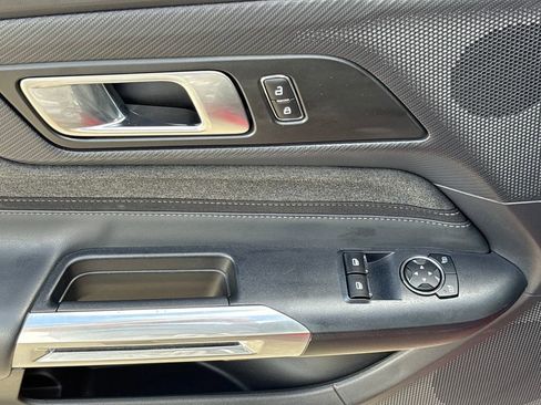 Used 2024 Ford Mustang Coupe image 17