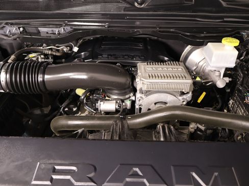 Used 2023 RAM 1500 Laramie AWD/4WD image 20