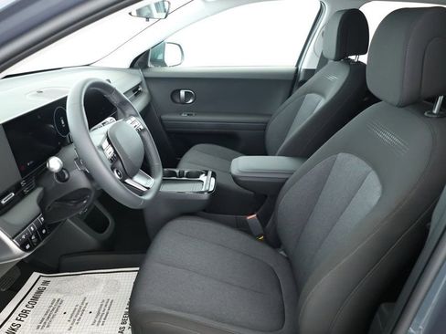 Used 2025 Hyundai Ioniq 5 SE image 17