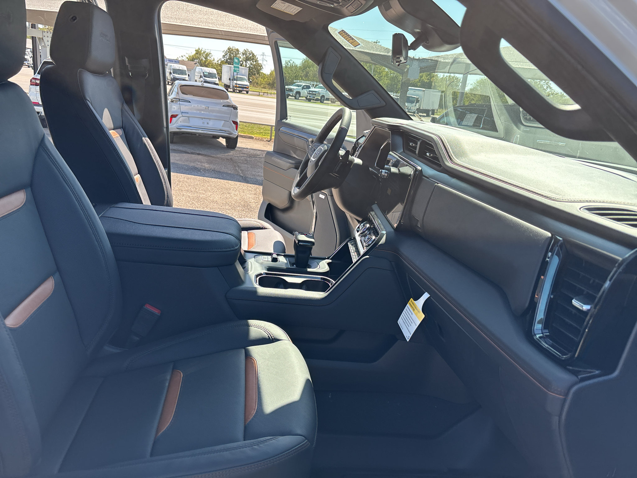 New 2026 GMC Sierra 1500 AT4 w/ AT4 Premium Package AWD/4WD image 13
