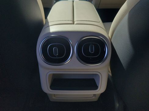 Certified 2026 Mercedes-Benz GLC 300 image 13